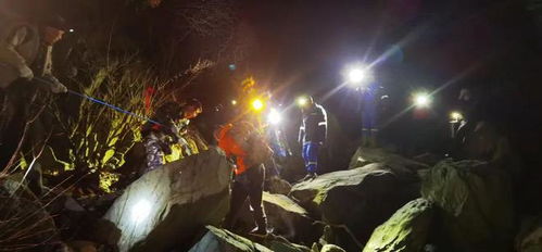男子带娃登山身亡 孩子以为爸爸睡了