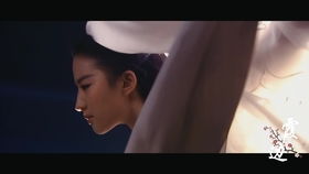 小燕子李晟，断层登顶的璀璨星途