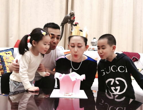 岳云鹏40岁生日大女儿罕见露脸