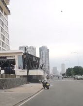 震中附近华人遭遇，酒店倒塌数十栋