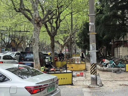 上海最窄人行道，仅10厘米宽的都市微缩景观