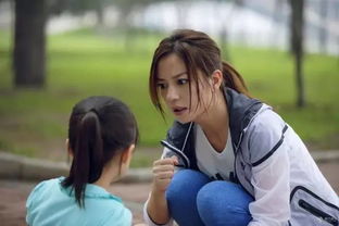 妈妈一气之下砸电视，孩子吃饭看电视背后的教育反思
