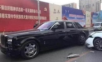 男子为求职故意撞毁5辆豪车，疯狂求职背后的心理探秘