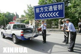 女子驾车赴交警队，迎接科目一考试