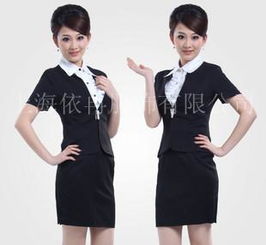 电子商务女子的专业服装