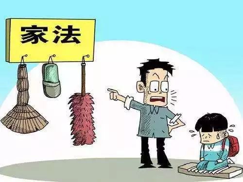 孝子请假照顾病危父亲却被开除，背后故事引人深思