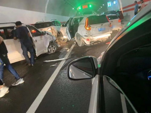 福建一隧道内四车事故，事故经过与反思